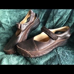 Wolky 41 Brown Strap Cloggy